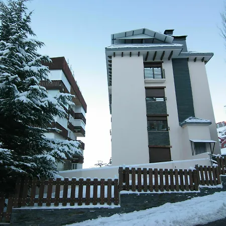 Premier Apartment
